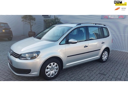 Volkswagen Touran 0