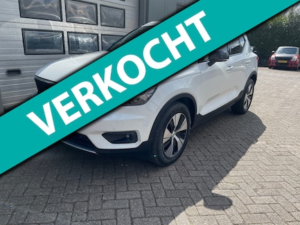 Volvo XC40 0