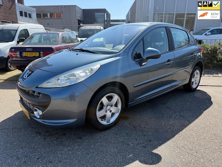 Peugeot 207 0