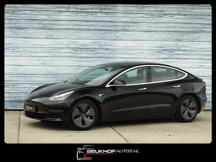Tesla Model 3 0