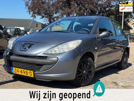 Peugeot 206+ 0