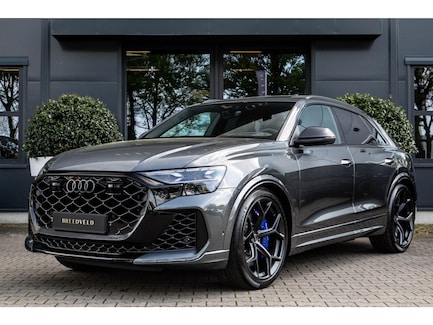 Audi RS Q8 0