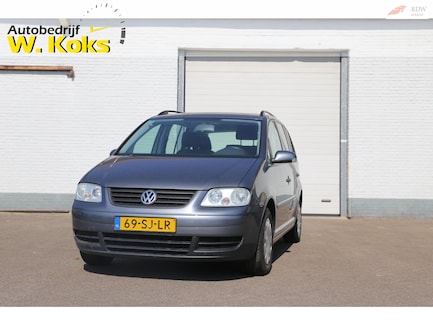 Volkswagen Touran 0