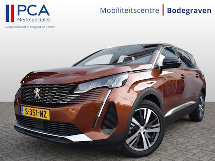 Peugeot 5008 0
