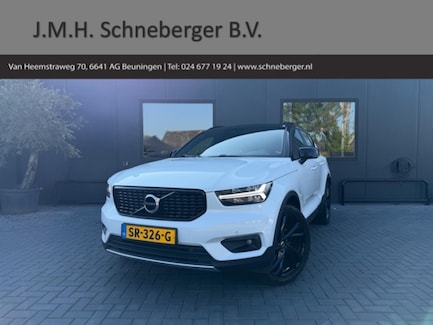 Volvo XC40 0