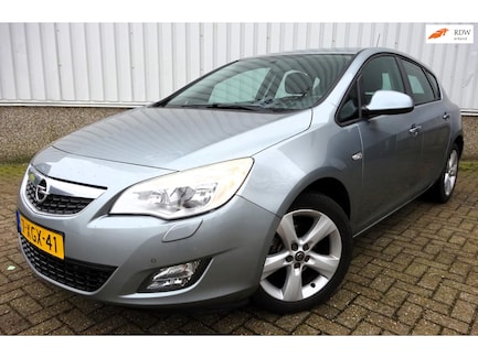 Opel Astra 0