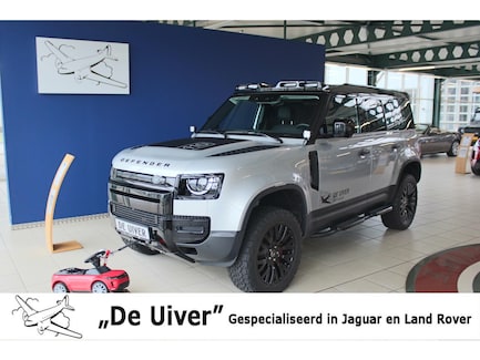 Land Rover Defender 0