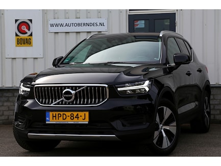 Volvo XC40 0