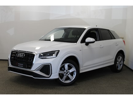 Audi Q2 0