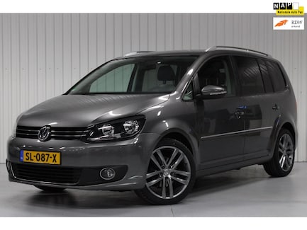 Volkswagen Touran 0