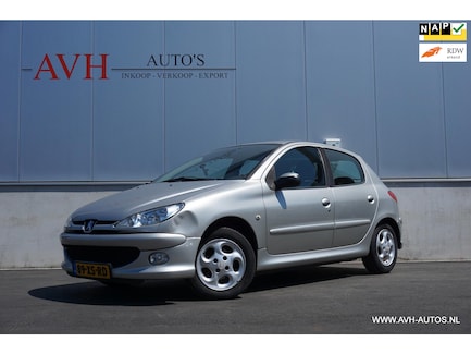 Peugeot 206 0