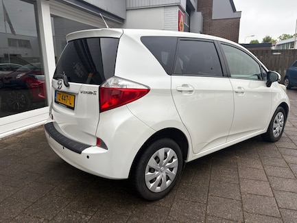 Toyota Verso-S 0