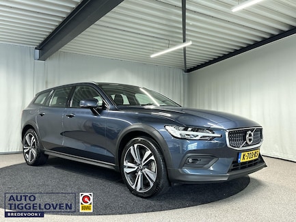 Volvo V60 Cross Country 0