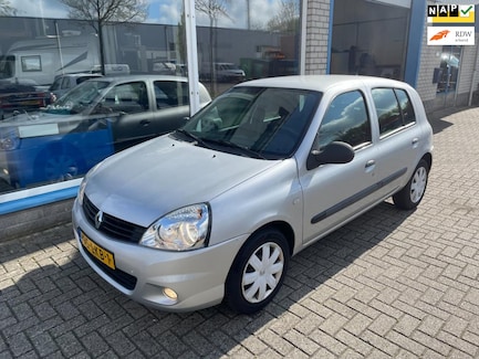 Renault Clio 0