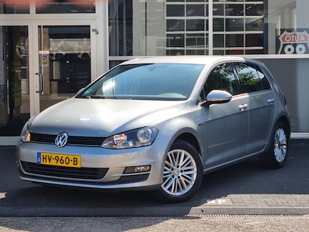 Volkswagen Golf 0