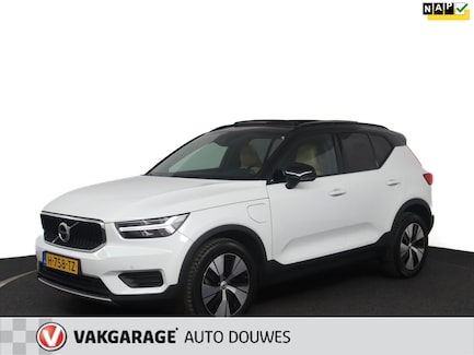 Volvo XC40 0