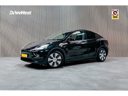 Tesla Model Y 0