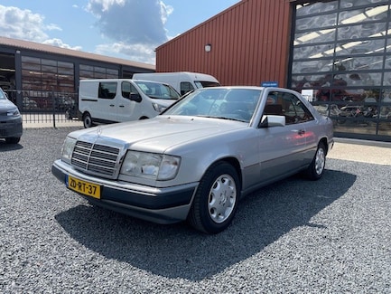 Mercedes-Benz 200-Serie 0