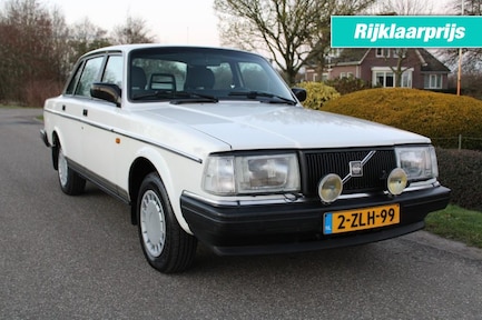Volvo 200-Serie 0