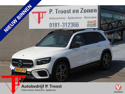 Mercedes-Benz GLB 0