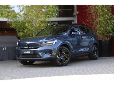 Volvo EX40 0