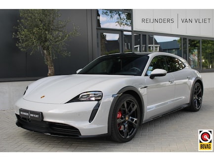 Porsche Taycan Cross Turismo 0