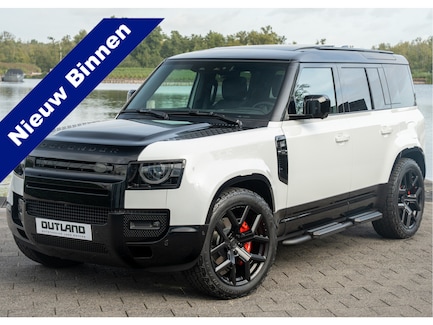 Land Rover Defender 0