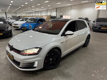 Volkswagen Golf 0