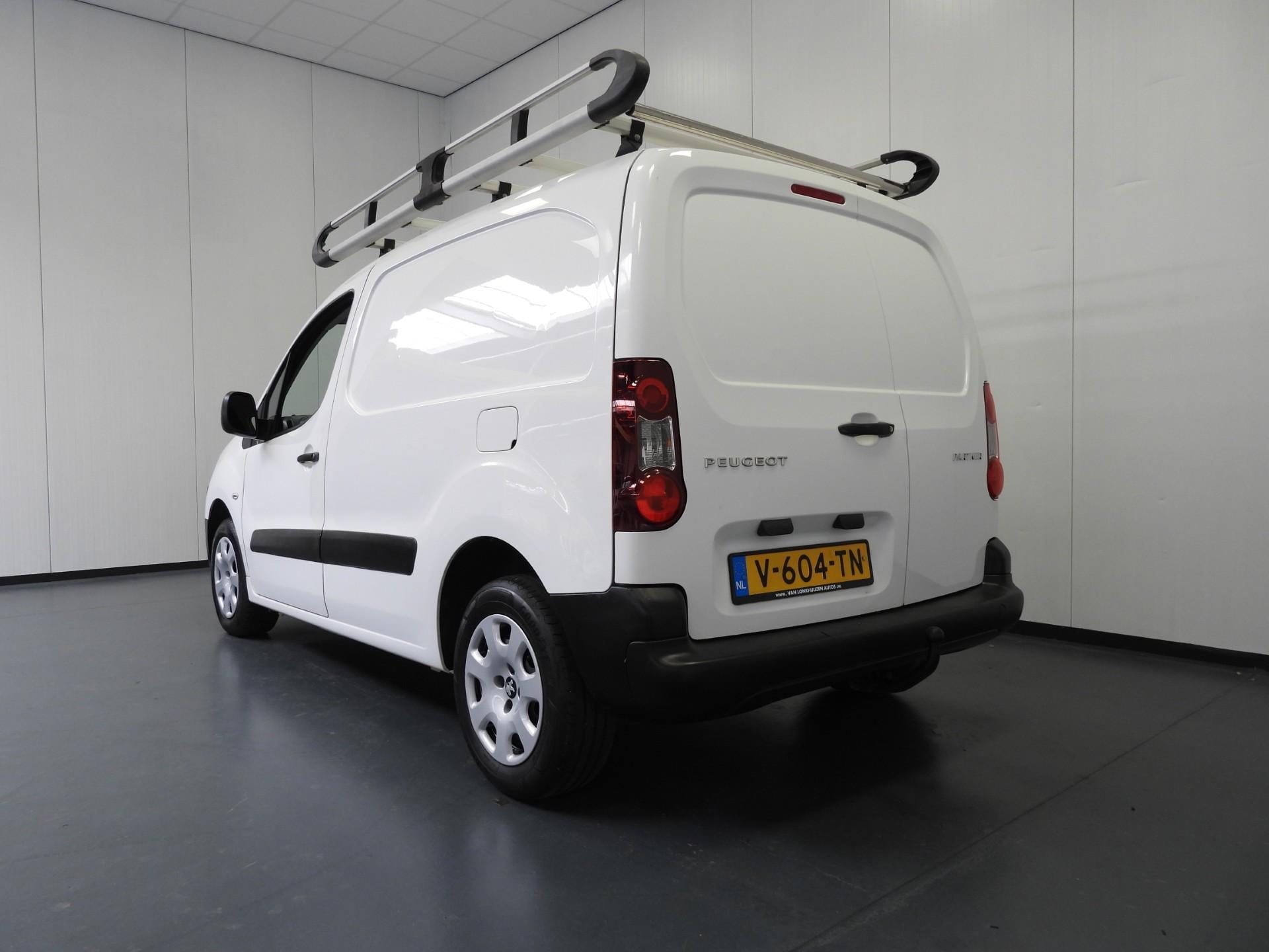 Bekijk alle Peugeot Partner occasions in het divers