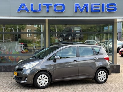 Toyota Verso-S 0