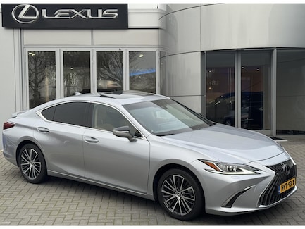 Lexus ES 0