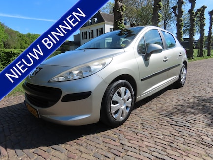 Peugeot 207 0