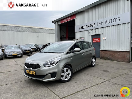 Kia Carens 0