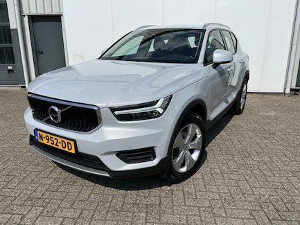 Volvo XC40 0