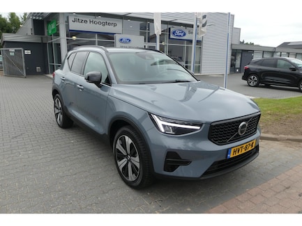 Volvo XC40 0