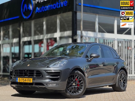 Porsche Macan 0