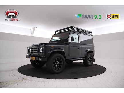 Land Rover Defender 0
