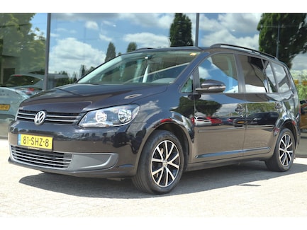 Volkswagen Touran 0