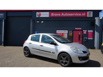 Renault Clio 0