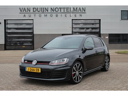 Volkswagen Golf 0