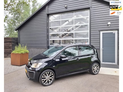 Volkswagen Up! 0
