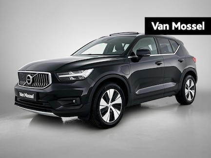 Volvo XC40 0