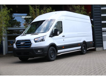 Ford E-Transit 0