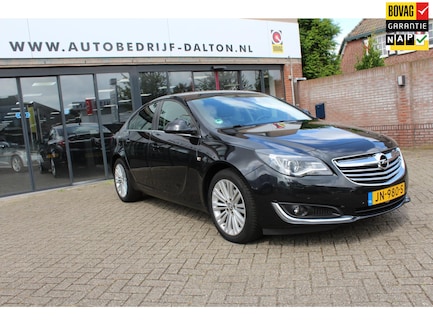 Opel Insignia 0