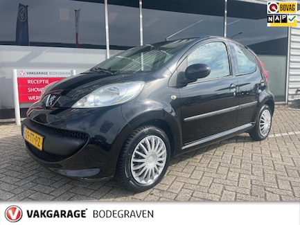 Peugeot 107 0