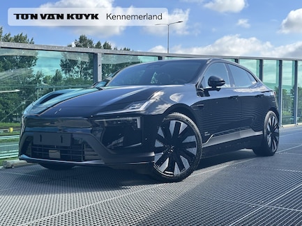 Polestar 4 0