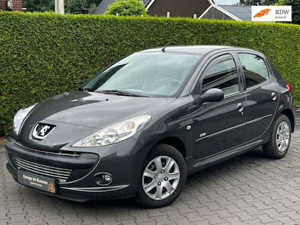 Peugeot 206+ 0