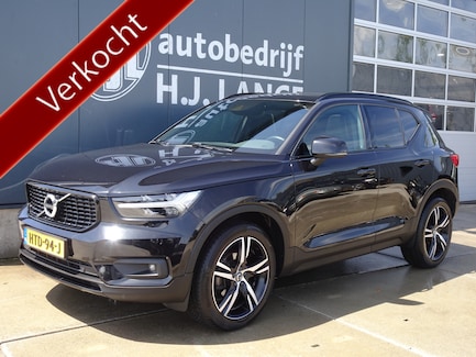 Volvo XC40 0