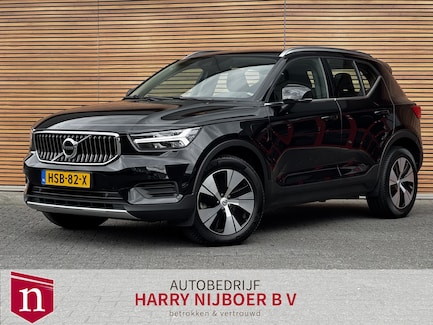 Volvo XC40 0
