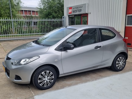 Mazda 2 0